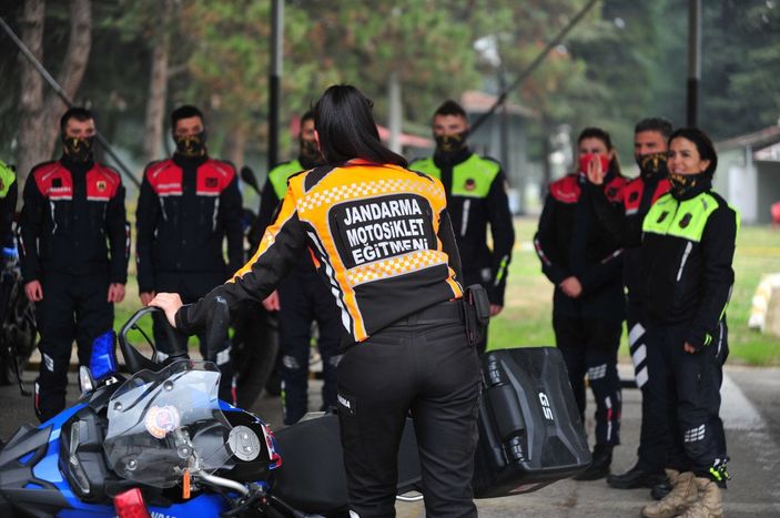KADES'in yeni kahramanları: Motosikletli kadın jandarmalar