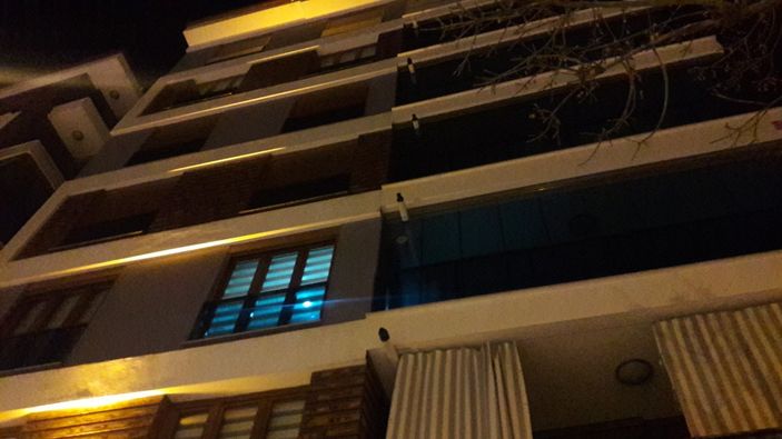 Denizli'de baba, kendisini döven oğlunu bıçaklayarak kurtuldu