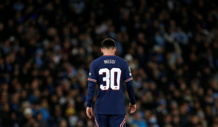 PSG taraftarı Messi'ye tepkili