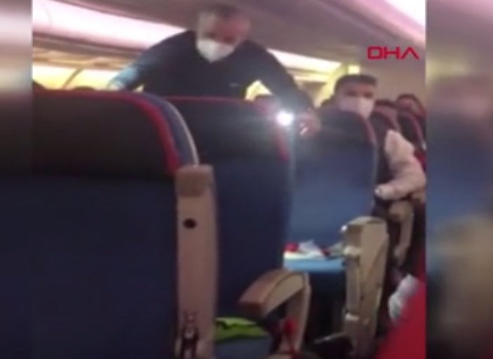İstanbul'da uçakta kalp krizi geçiren yolcu hayata döndü