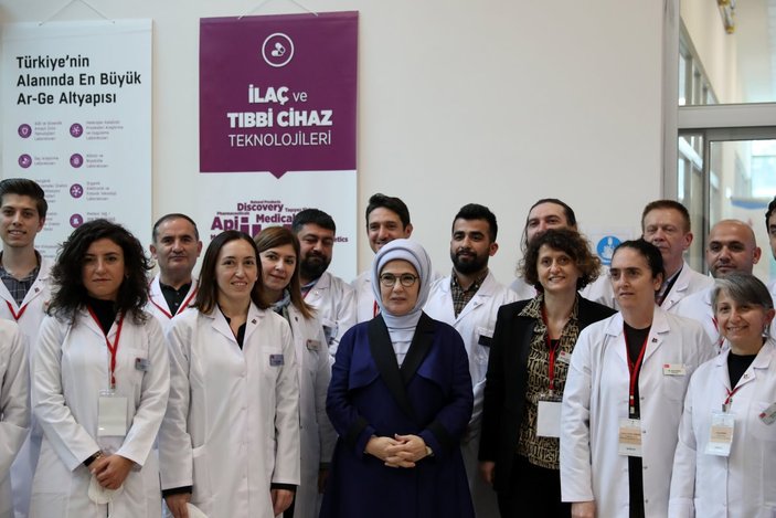 Emine Erdoğan, TÜBİTAK Marmara Araştırma Merkezi'ni ziyaret etti