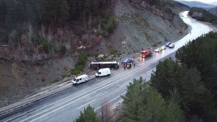 Erzincan'da yolcu otobüsü devrildi