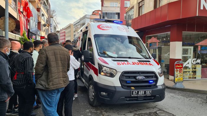 i Zonguldak'ta ehliyetsiz motosikletli küçük kıza çarptı