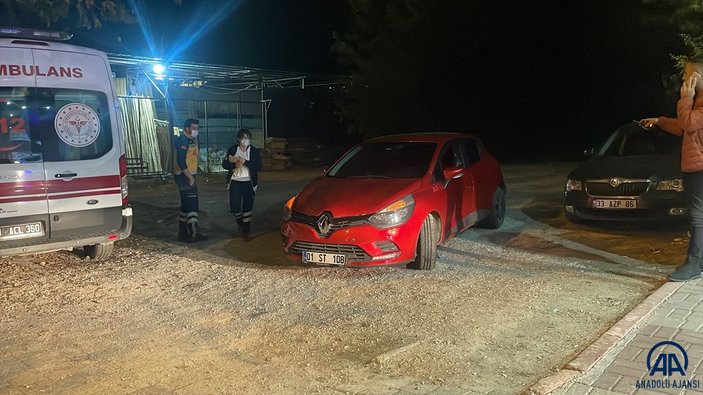 Adana'da otomobile açılan ateşte bir kişi öldü, bir kişi yaralandı