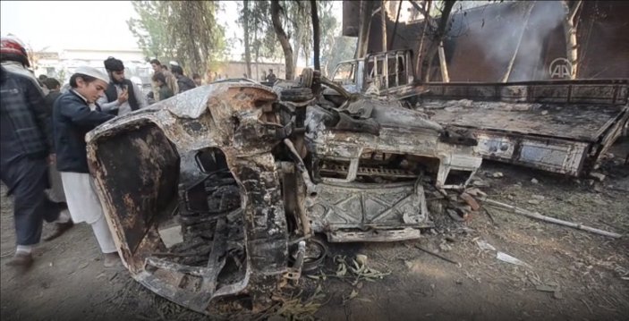 Pakistan’da, Kur’an-ı Kerim’e saygısızlığa tepki: Polis merkezini yaktılar