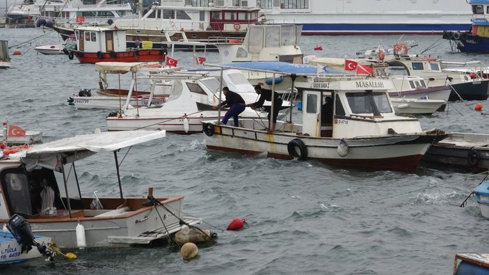 Pendik’te 2 balıkçı teknesi battı