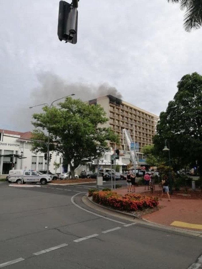 Avustralya’da, karantinada kaldığı otel odasını ateşe verdi