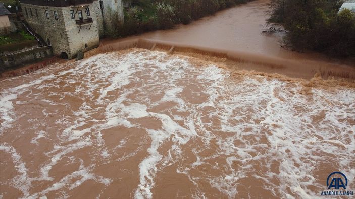 a Bartın Irmağı’ndaki köpürmelerle ilgili inceleme başlatıldı