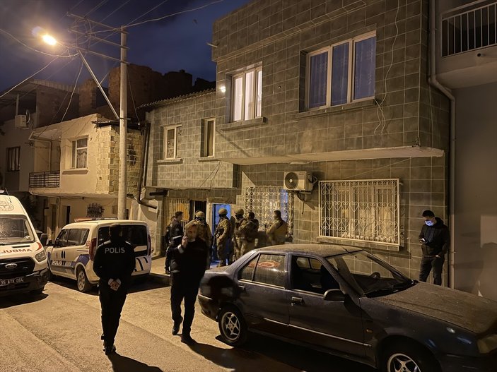 İzmir'de eşini ve çocuklarını rehin alan kişi yakalandı