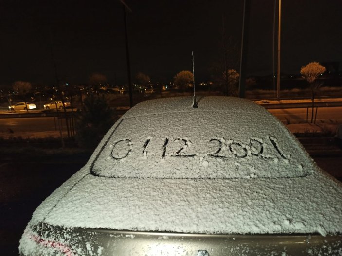 Ankara'da kar kendini gösterdi