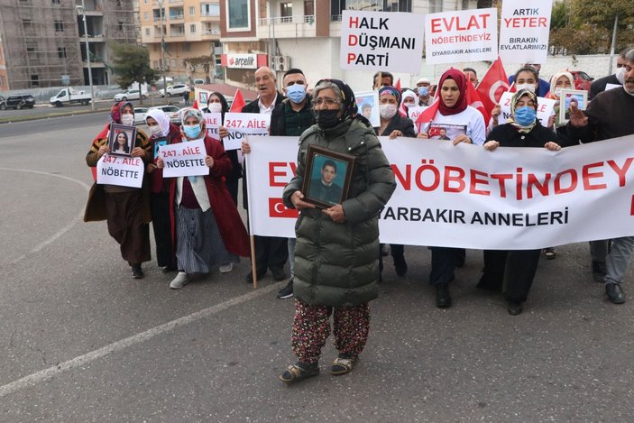Diyarbakır’da, evlat nöbetine 1 anne daha katıldı