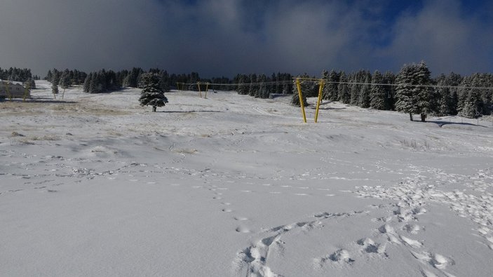 Uludağ’da kar kalınlığı 20 santimetreye ulaştı