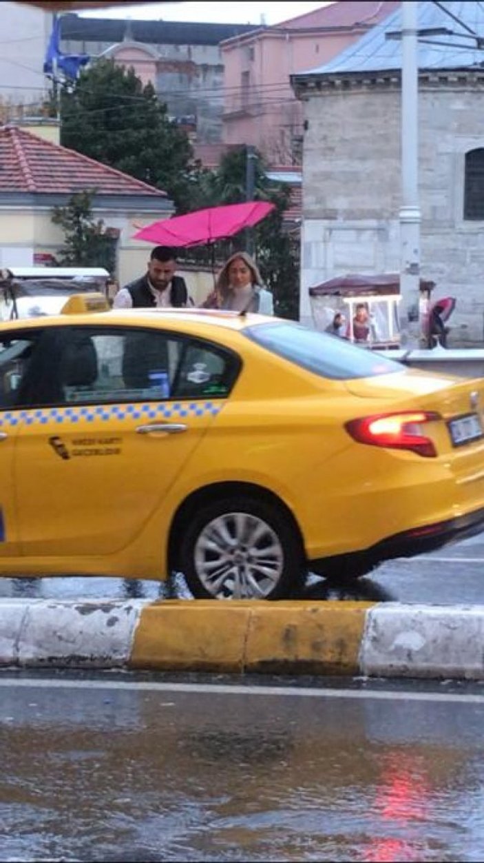 İstanbul’da etkili olan lodosta taksiciler müşterileri almadı