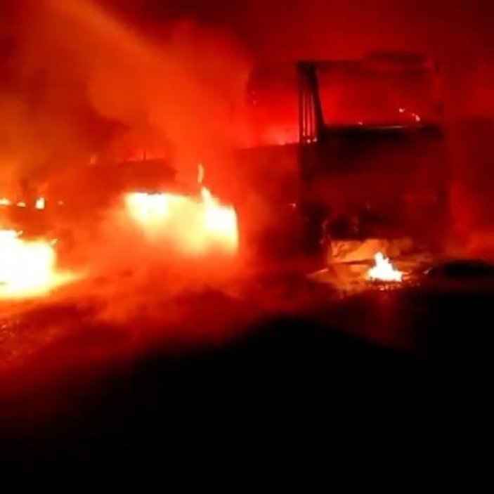 Osmaniye'de yolcu otobüsü yandı