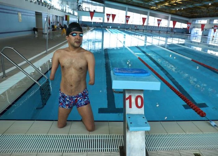 92 madalyalı engelli milli yüzücünün hayali millevetkili olmak
