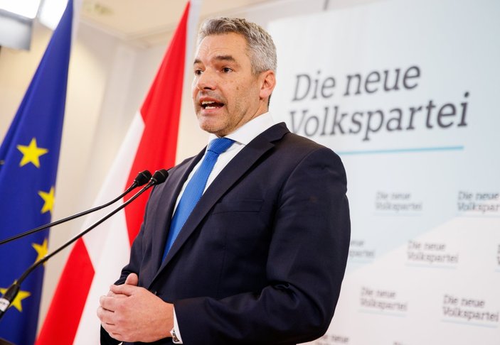 Avusturya'nın yeni başbakanı Karl Nehammer olacak