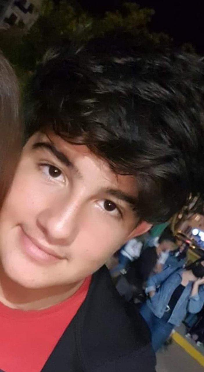 Antalya’da lise öğrencisi salıncaktan kafa üstü düşüp öldü