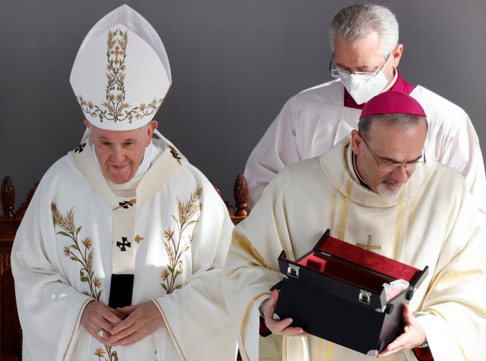 Papa, Kıbrıs Rum kesiminde temaslarda bulundu