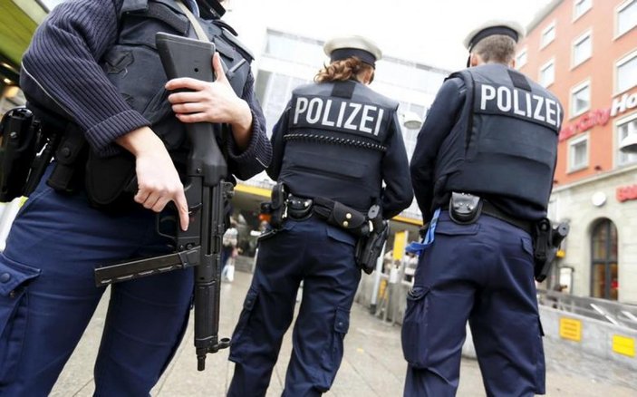 Almanya’da evde 5 kişinin cesedi bulundu