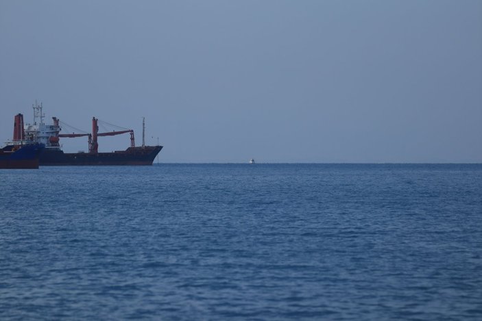 İskenderun Körfezi'nde, dinamit yüklü konteyner denize düştü