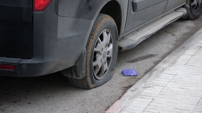 Çorum’da, park halindeki 15 aracın lastikleri kesildi