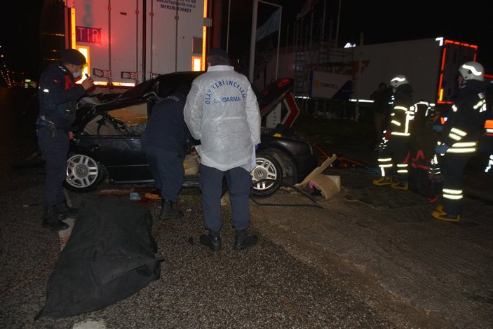 Edirne'de kazada ölen 2 kişi, çalıştıkları hastanenin morguna kaldırıldı