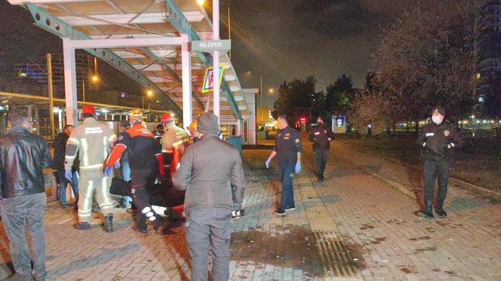 Bursa'da hafif ticari araç alt geçide uçtu: 1 ölü