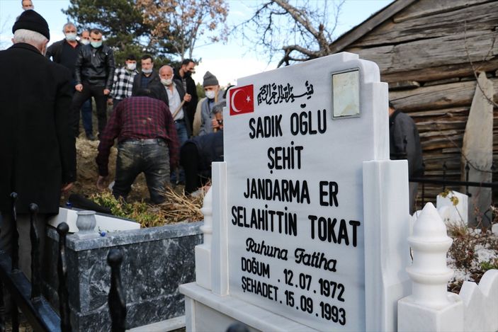 Kastamonu'da 28 yıldır şehit oğlunun mezarını bekleyen baba, hayatını kaybetti