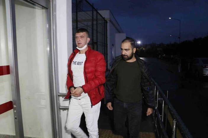 Adana’da, sosyal medyada uyuşturucuya özendirenlere operasyon