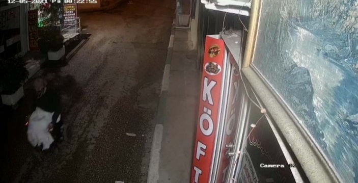 Bursa'da engelli kılığına giren şahıs, akülü sandalye çaldı