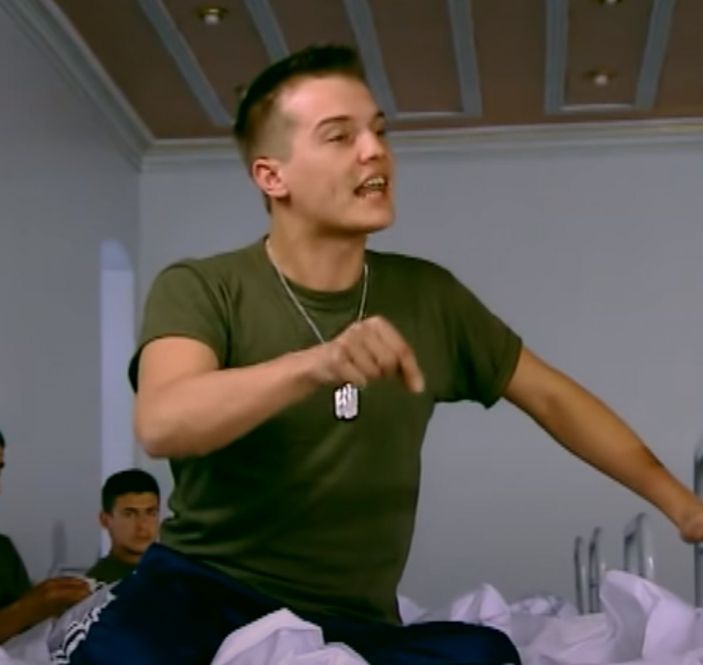 Teoman ve Arda Kural bakın hangi dizide buluşmuş! Yatak sahnesi olay oldu