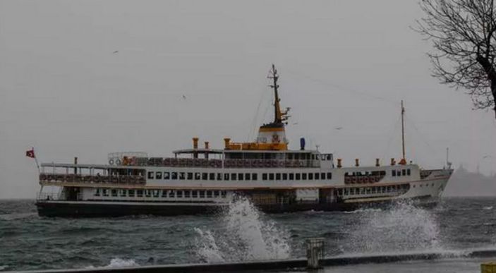 İstanbul'da bazı vapur seferleri iptal edildi
