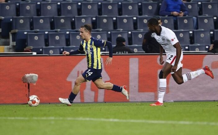 a Dimitris Pelkas: 3 kulvarda da mücadele edeceğiz