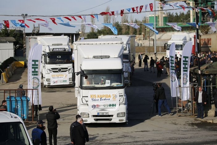 İHH'nın 120 insani yardım tırı, İstanbul'dan Suriye’ye yola çıktı