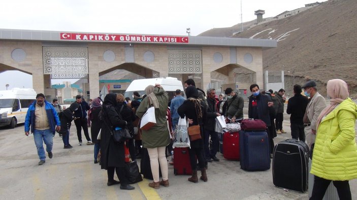 Van’a, günlük bin İranlı turistin giriş yaptığı belirtildi