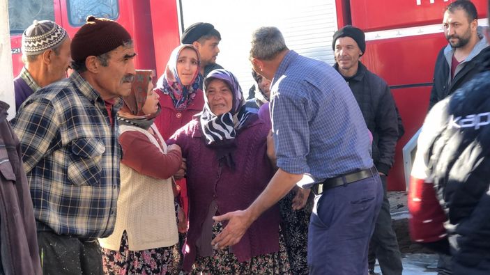 i Isparta'da evleri küle dönen aile gözyaşlarına boğuldu