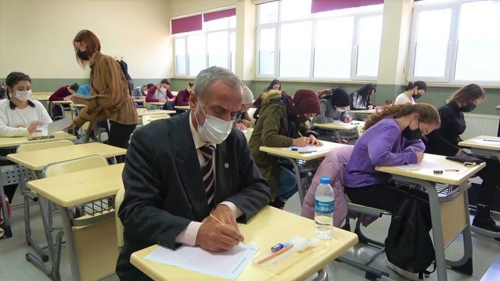 Amasya’da 66 yaşındaki üniversite öğrencisini gören akademisyen sanıyor
