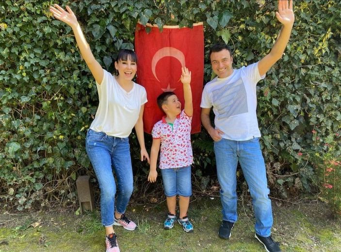 Funda Arar'ın gözlerden uzak büyüttüğü oğlu Aras