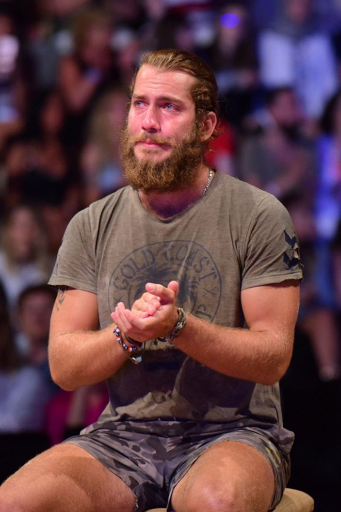 Aşkı yine Survivor'da buldu! Nisa Bölükbaşı şampiyon isimle anılıyor...