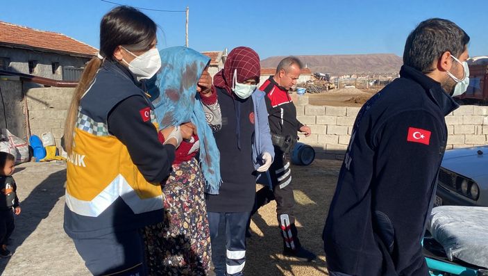 i Aksaray'da köpek yumurtaları yedi, tüfek, taş ve sopalar konuştu