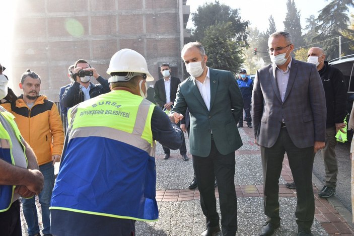 Bursa'da, tarihi bölgede 37 bina yıkıldı