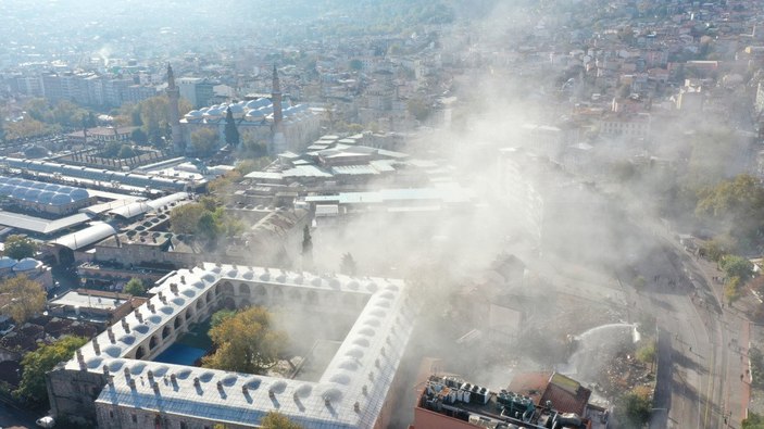 Bursa'da, tarihi bölgede 37 bina yıkıldı