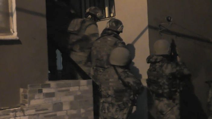 İ İzmir'de uyuşturucu operasyonu: 7 kişi tutuklandı