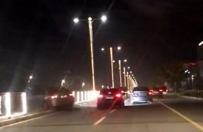 i Elazığ'da otomobilin karşı şeride uçtuğu kaza kamerada