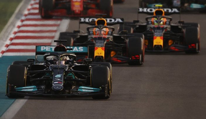 Formula 1 şampiyonu Verstappen