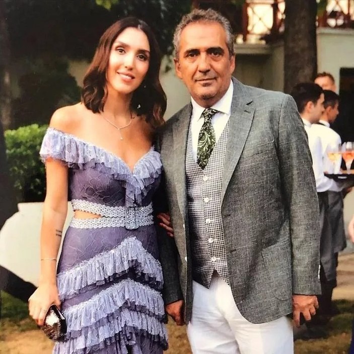 Teşkilat'ın Adem'i Yavuz Bingöl'ün kızı Sinem Türkü Bingöl'e bakın! Hem de ünlü bir manken