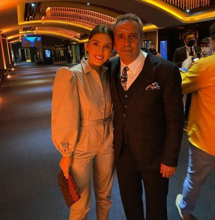 Teşkilat'ın Adem'i Yavuz Bingöl'ün kızı Sinem Türkü Bingöl'e bakın! Hem de ünlü bir manken