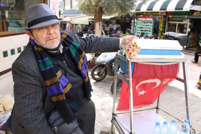 i Aydın'da 'Yaşar Amca' esnafın gözdesi oldu