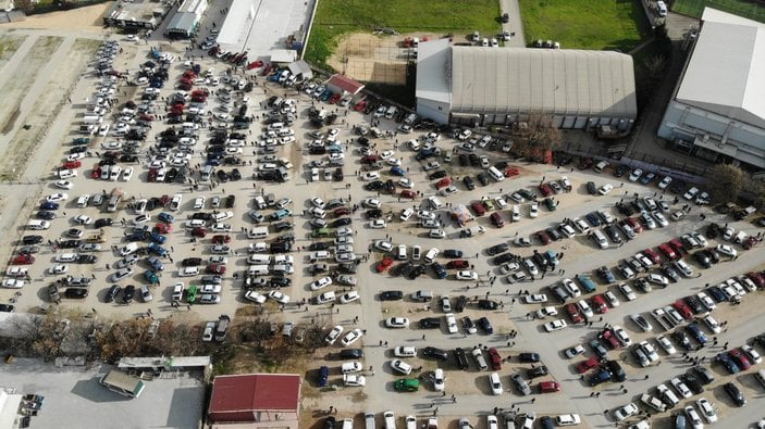 Bursa'da ikinci el araç talebi, esnafın yüzünü güldürdü