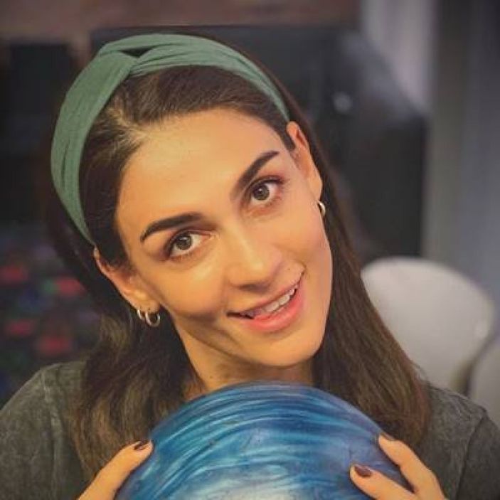 EDHO'nun Alparslan Çakırbeyli'sinin güzelliğiyle büyüleyen eşi Üç Kuruş'un yıldızı çıktı